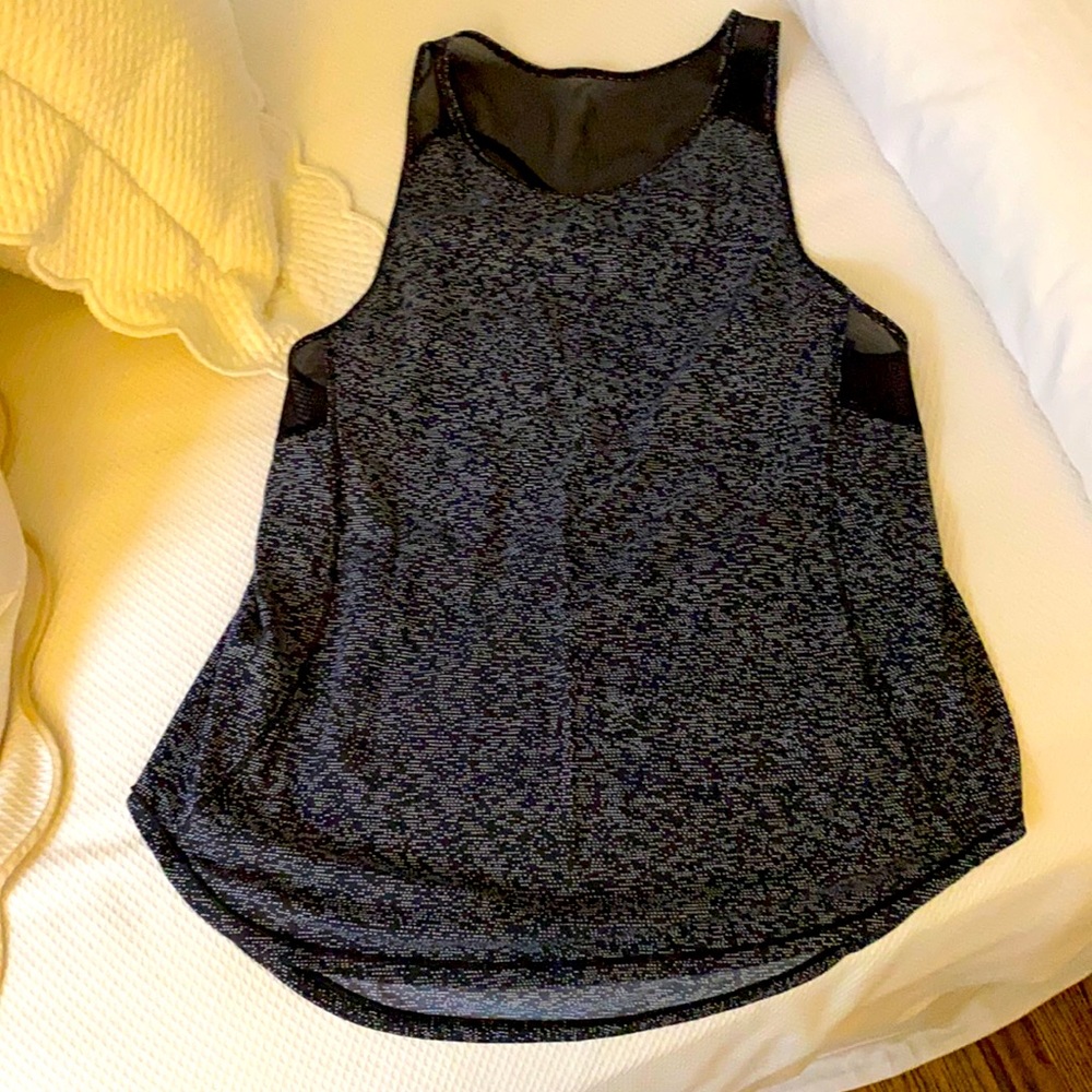 Lululemon sculpt tank, size 6